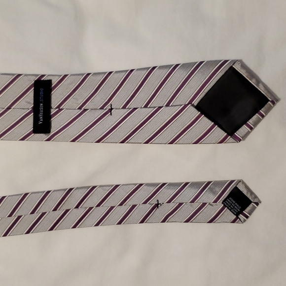 Men's Van Heusen silver and purple tie - Picture 3 of 5